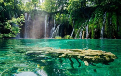 N.P. Plitvice lakes - 16 lakes inter-connected by a series of waterfalls