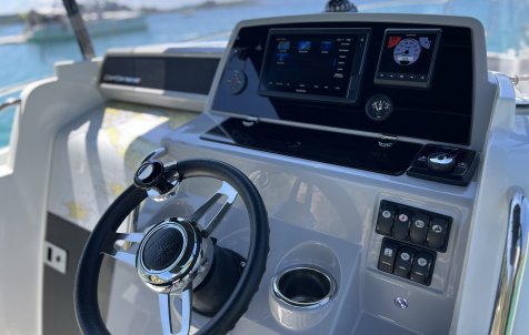 Jeanneau Cap Camarat 7.5 CC