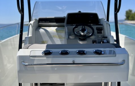 Jeanneau Cap Camarat 7.5 CC