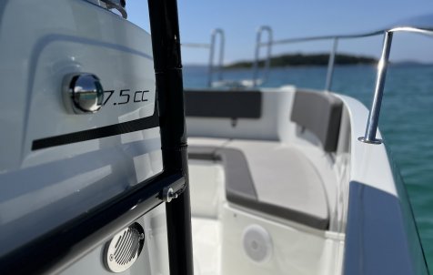 Jeanneau Cap Camarat 7.5 CC