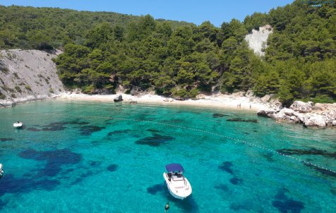 Island Hvar & wine tasting - Exclusive private speedboat tour