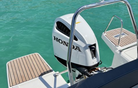 Jeanneau Cap Camarat 7.5 CC