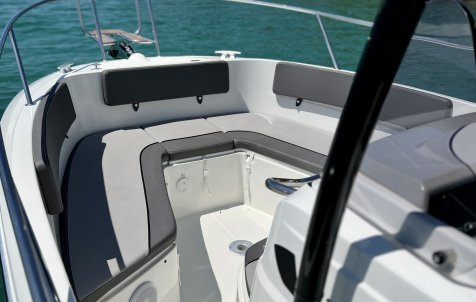 Jeanneau Cap Camarat 7.5 CC